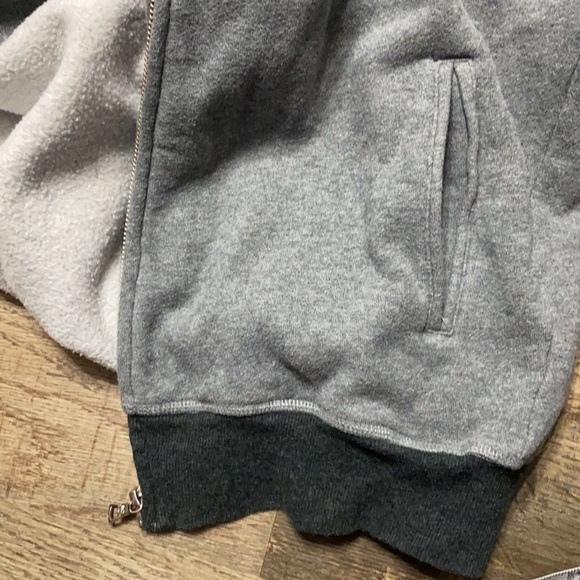 Aritzia TNA Colour Block Fleecelined Bomber Jacket - Picture 5 of 7